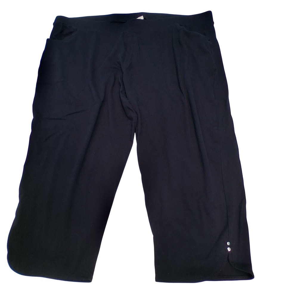 Weekends by Chico's Cropped Leggings Size 4 Black Stud Accent Capri Athleisure